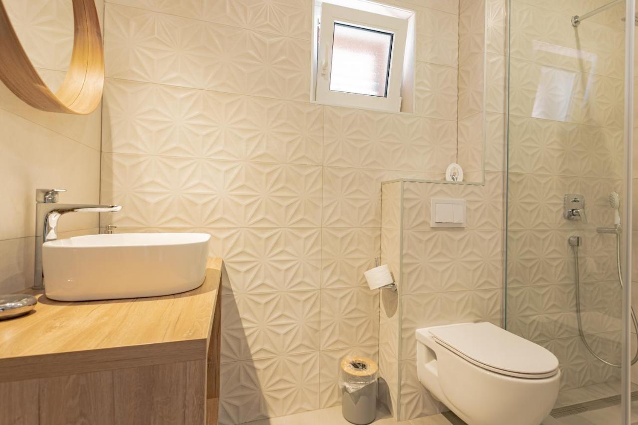 Apartmani Benzon Baska Voda Ngoại thất bức ảnh