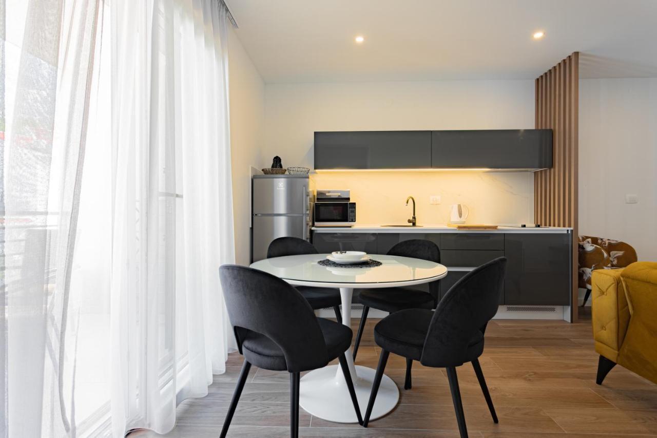 Apartmani Benzon Baska Voda Ngoại thất bức ảnh